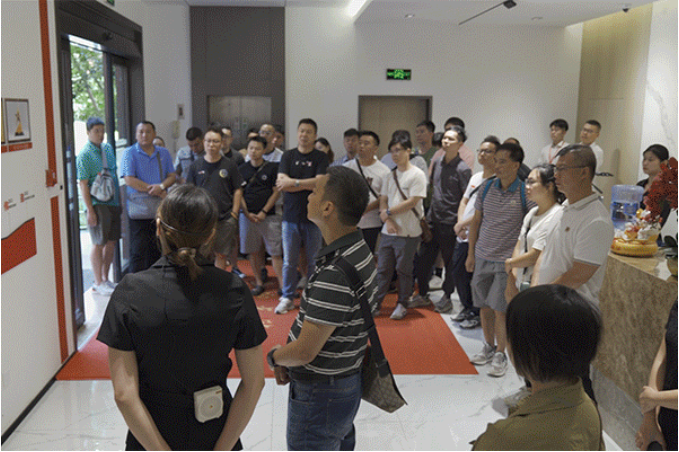 【運營服務(wù)地圖】務(wù)實篤行做精服務(wù)，集團喜獲“專精特新”榮譽稱號！
